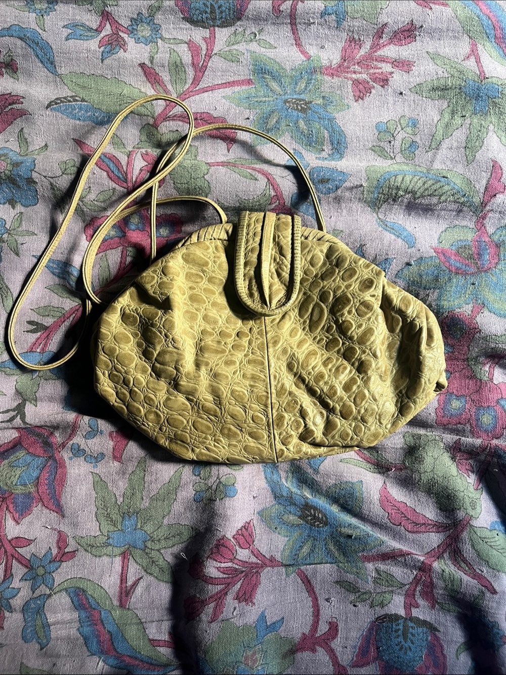 Yan alligator Textured Crossbody leather Bag -made locally, vintage